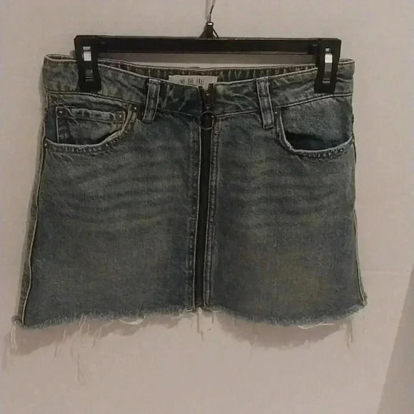 Free People Zip Front Denim Mini Skirt Sz 26 Boho Bohemian Festival Preowned - Picture 3 of 8